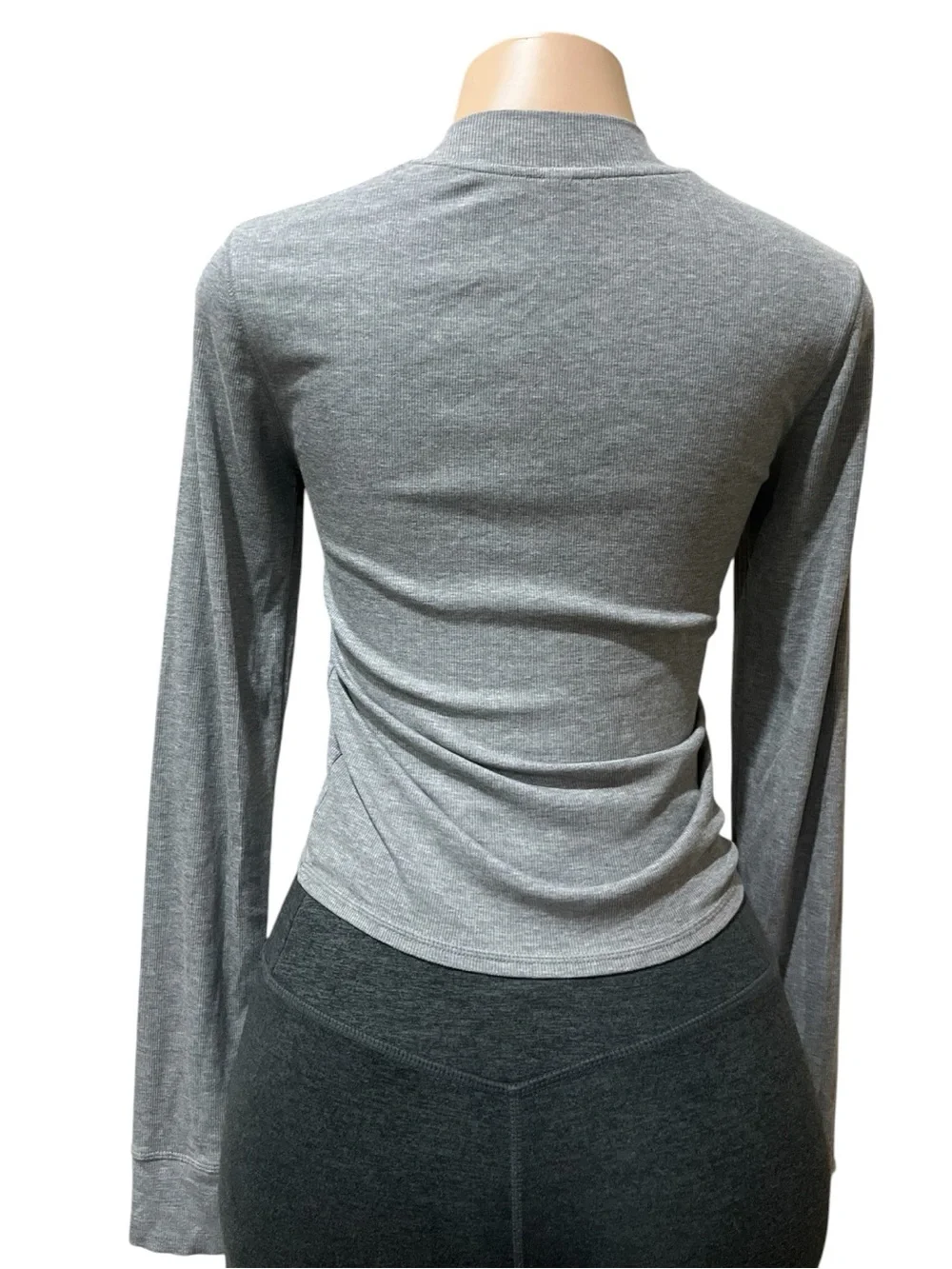 Vuori Women's Light Heather Gray Long Sleeve Mock Neck - Picture 4 of 6